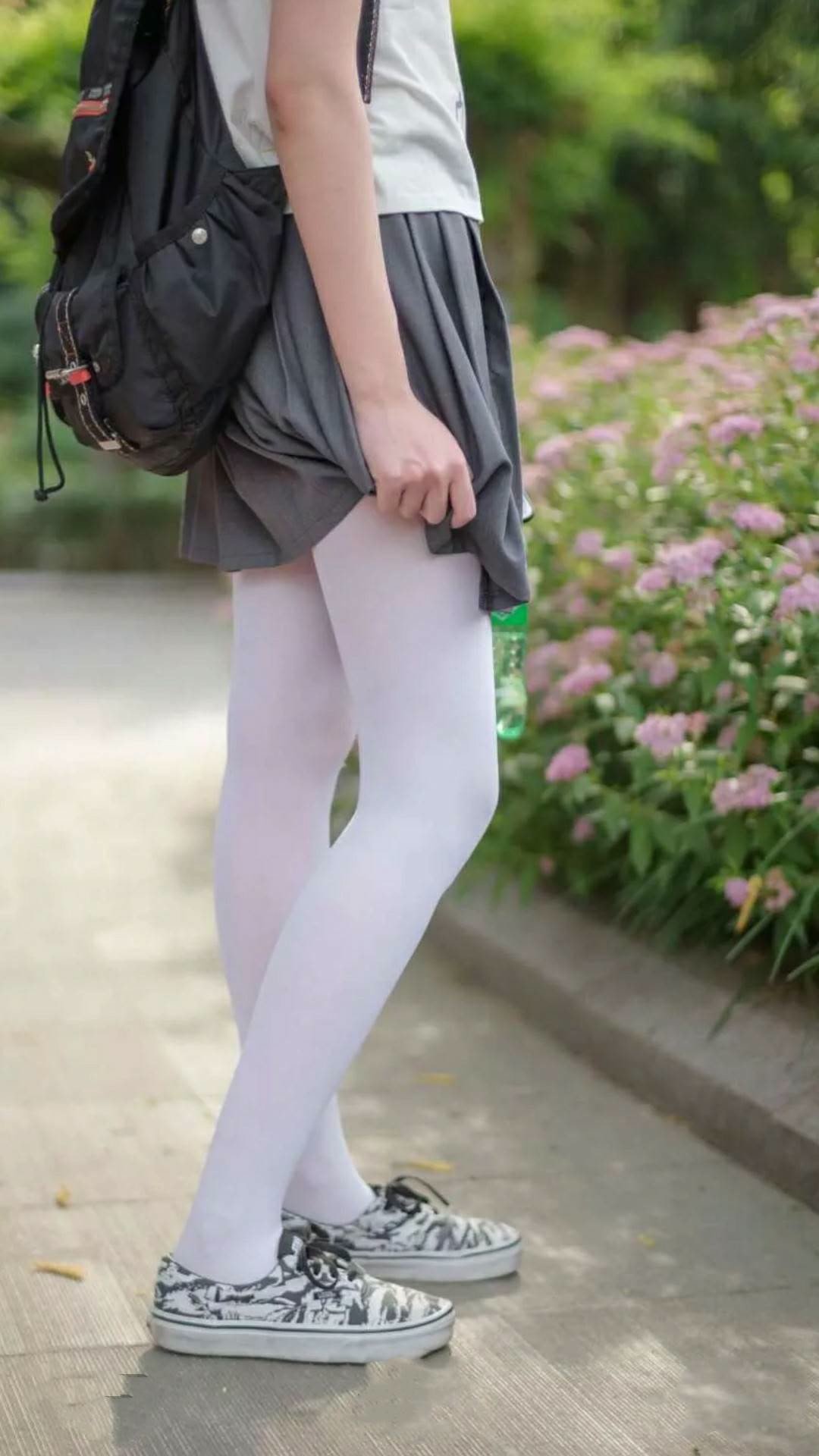 乌拉圭男足在巴黎奥运会比赛中以3-0战胜秘鲁,乌拉圭男足排名