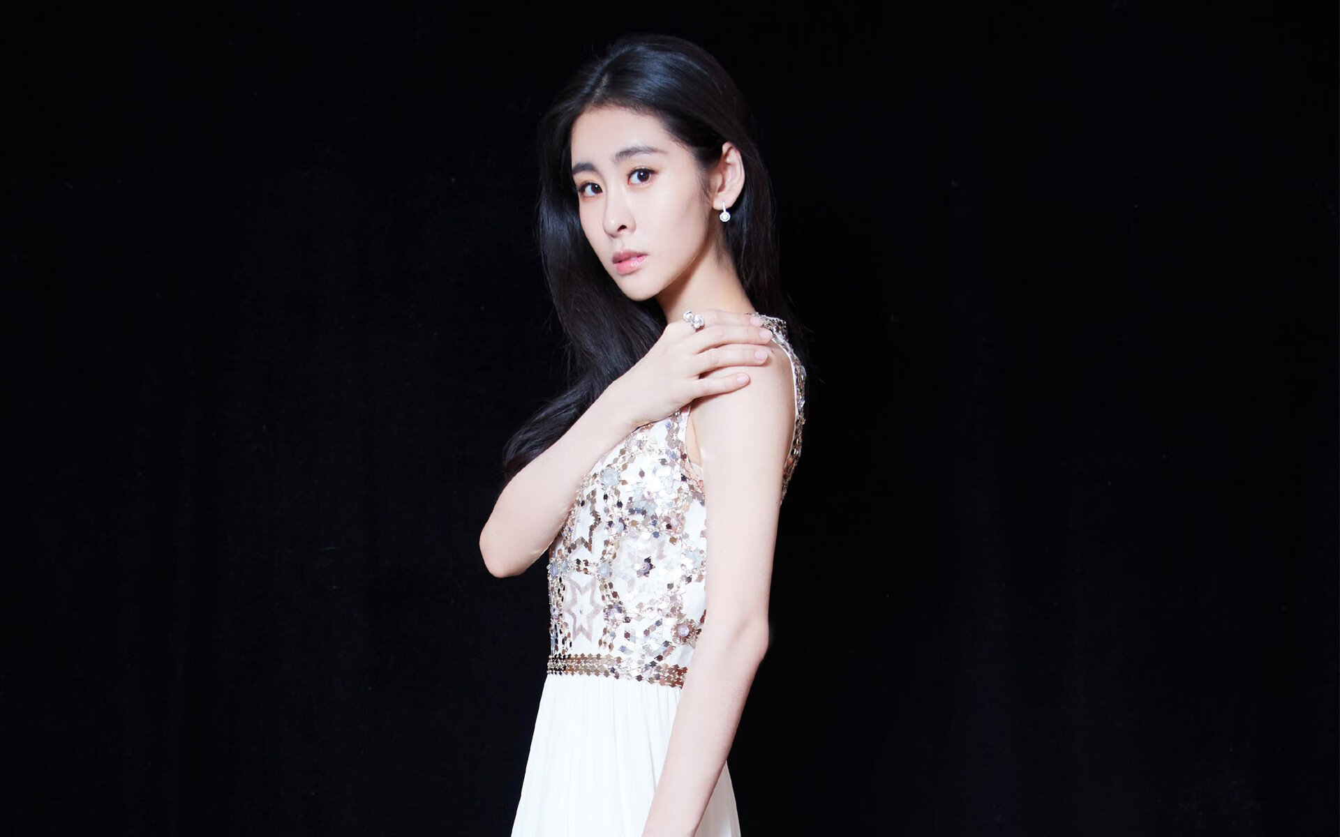 哈伦决赛表现引发媒体热议,ag哈伦